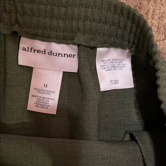 Alfred Dunner Green Pencil Skirt Suit - Picture 3 of 9